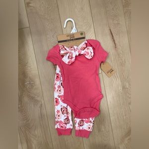 NEW Chick Pea 0-3 Baby Girl Set